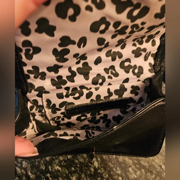 Rebecca Minkoff Black Quilted Leather Crossbody Bag w/ Gunmetal Hardware - Picture 8 of 11